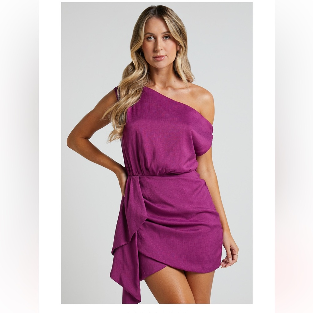 Showpo. Niana Mini Dress Drape One-Shoulder Dress in Purple
